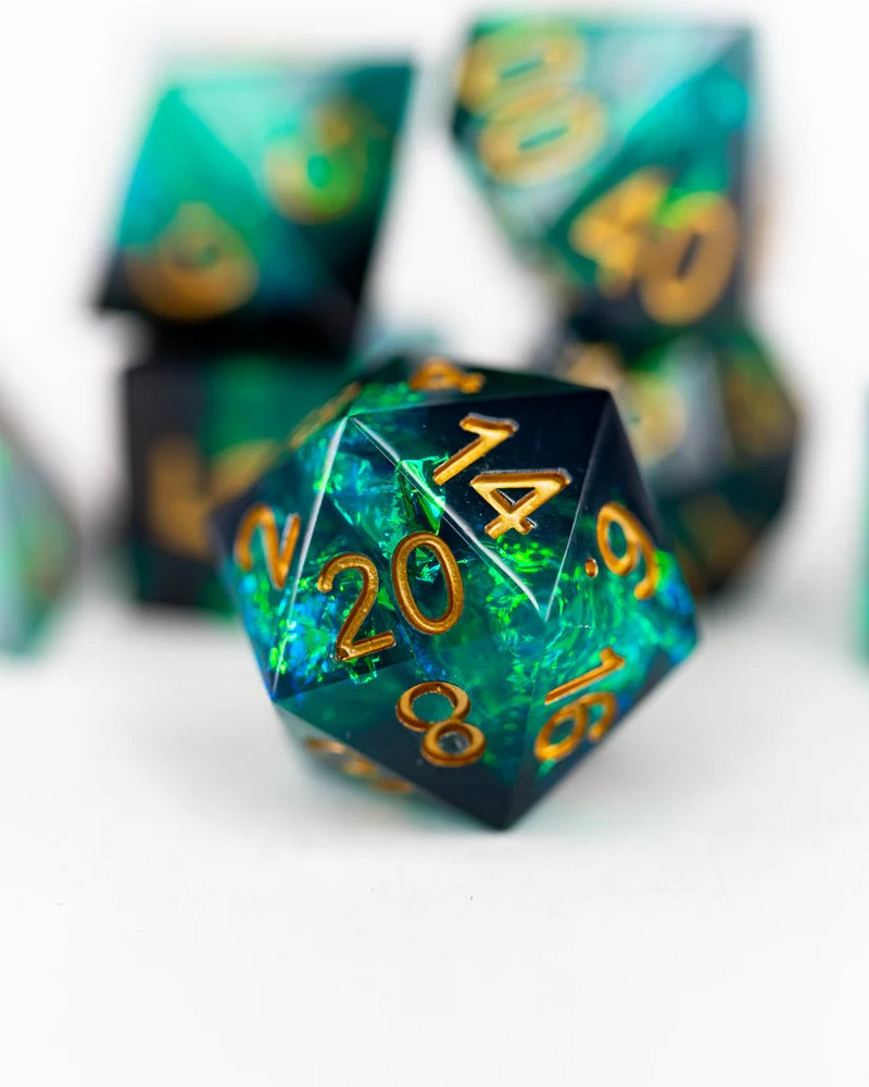 Resonance | 7 Piece Sharp Edge Dice Set